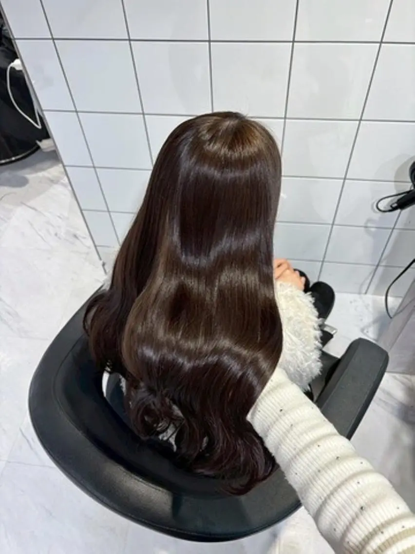カラー 上品透明感カラー🪞 トレンドヘア🥂のヘアスタイル