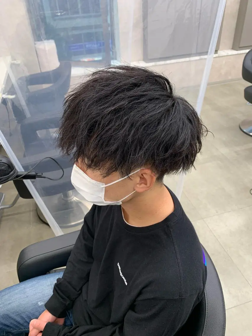 ショート カラー パーマ メンズ メンズパーマ特化 TAIGAのヘアスタイル