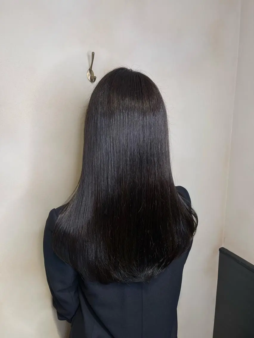 ロング カラー 黒髪 泉 堅也のヘアスタイル