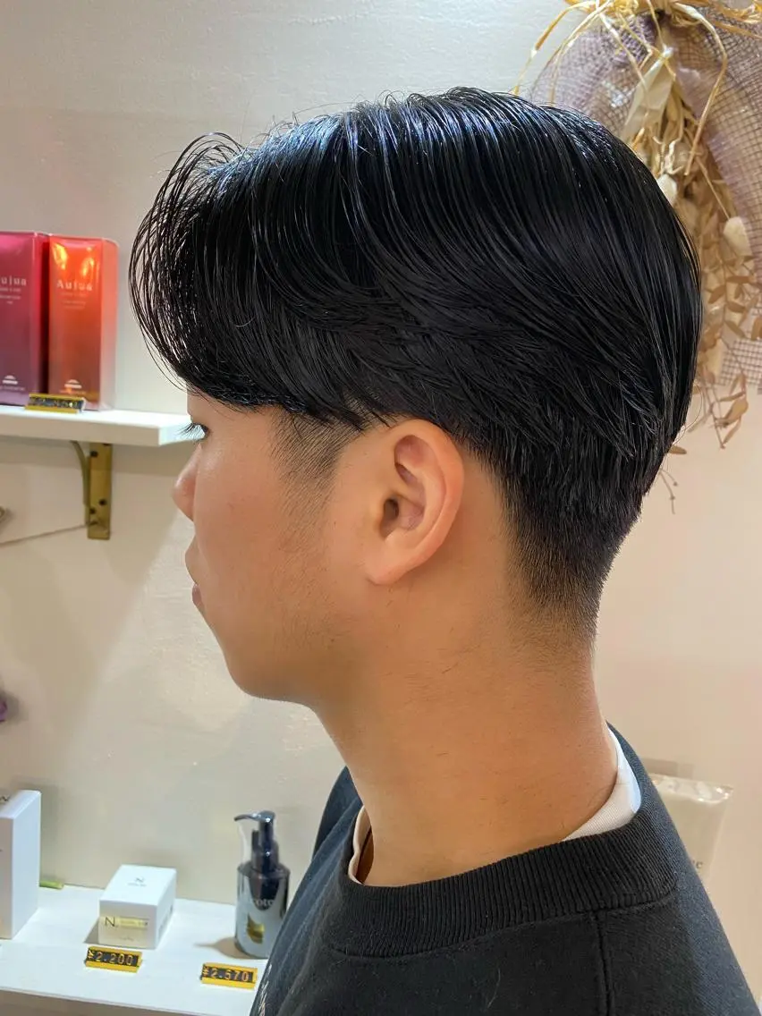 ショート メンズ センターパート メンズカットパーマ ✂️ JOYAのヘアスタイル