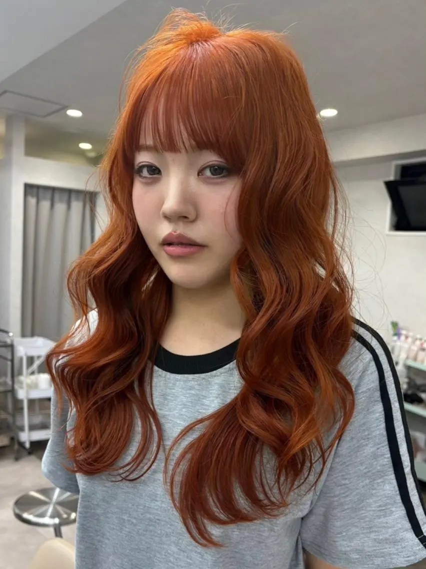 ロング カラー パーマ オレンジ ロング 🎀ブリーチ ハイト ーン ♡Kanon♡のヘアスタイル