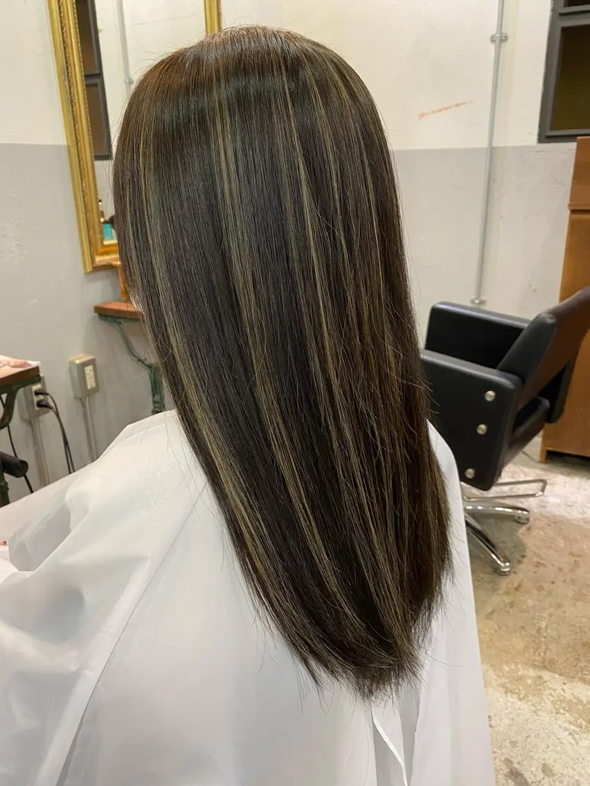 ロング カラー ヘアアレンジ メンズ マツエク・マツパ メンズハイライト ハイライトカラー ハイライト カット ヘアカラー 東 寛道のヘアスタイル