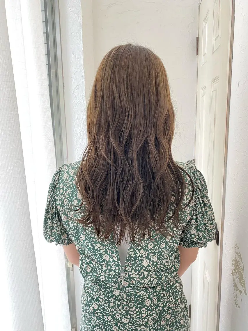 ロング カラー 🍑もも 🍑のヘアスタイル