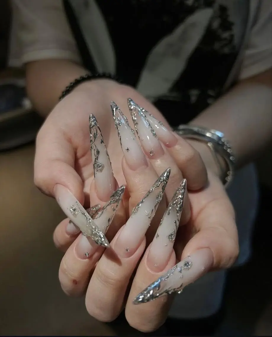 ネイル ジェルネイル キラキラネイル 韓国ネイル 持ち込み ワンホンネイル Nova Nailのネイルデザイン