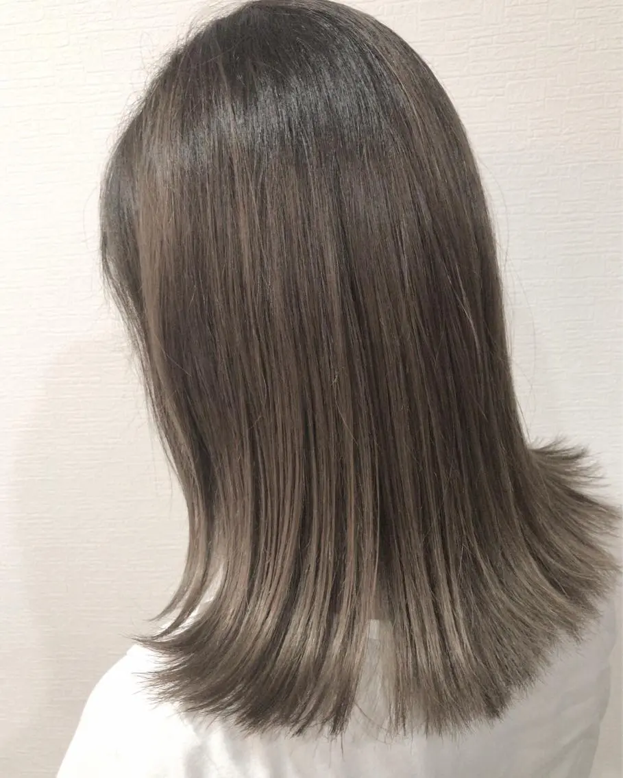 ミディアム カラー レイヤーカット匠 イソザキノリユキのヘアスタイル