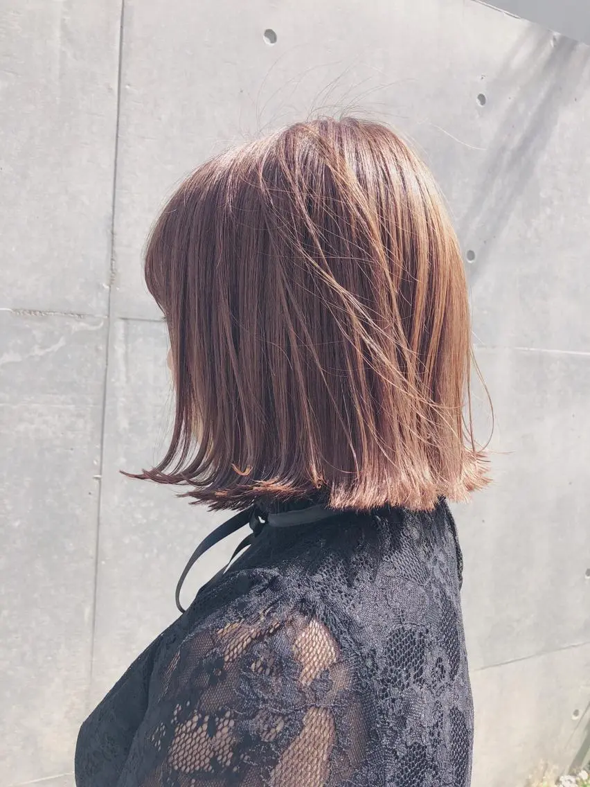 ショート カラー ヘアアレンジ ボブ 外ハネヘア カット ヘアカラー トリートメント 🦋美髪／エクステ 🦋アベイクミのヘアスタイル