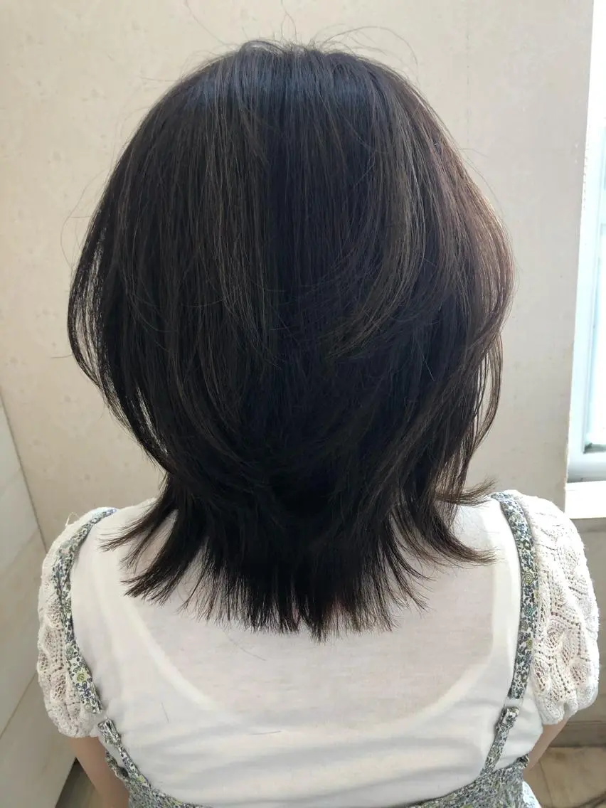 ミディアム レイヤーカット ウルフカット ウルフレイヤー 東恩納 誠のヘアスタイル