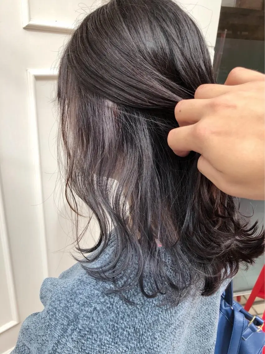 ミディアム カラー シルバー ホワイトシルバー 🫟Blanco🫟 Color&Careのヘアスタイル