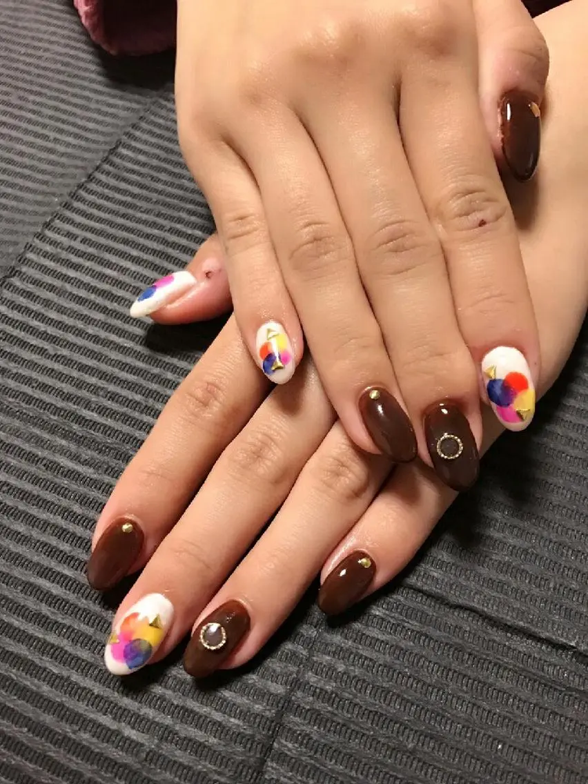 ネイル ブラウン モチの良さ◉ フィルインネイル♡のネイルデザイン