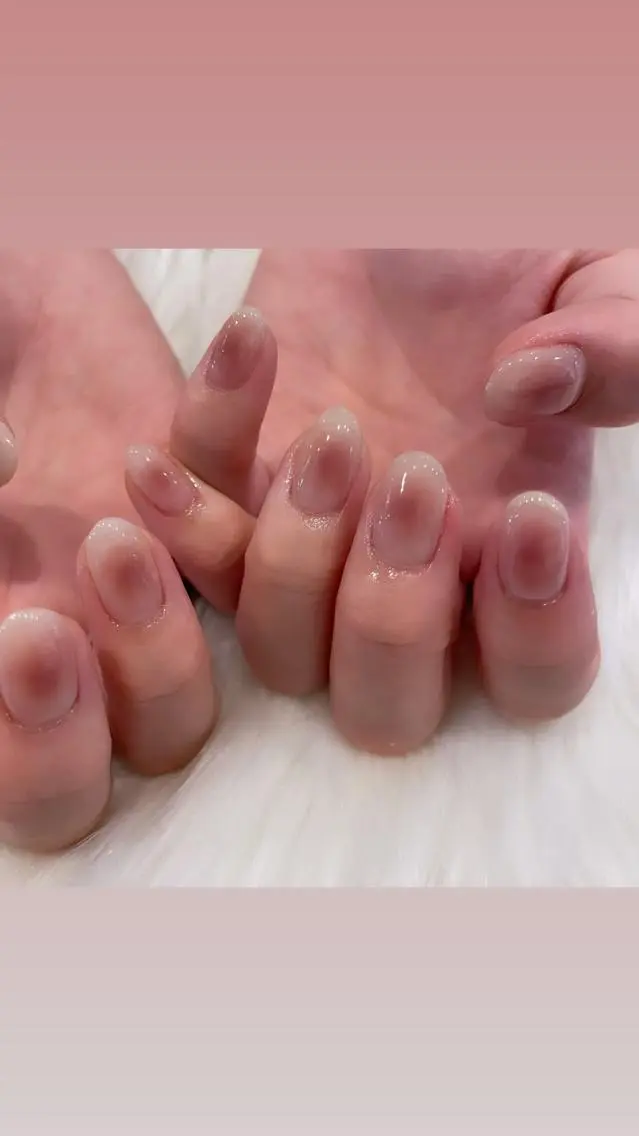 ネイル チークネイル ホワイト ハンドネイル mignon nailのネイルデザイン