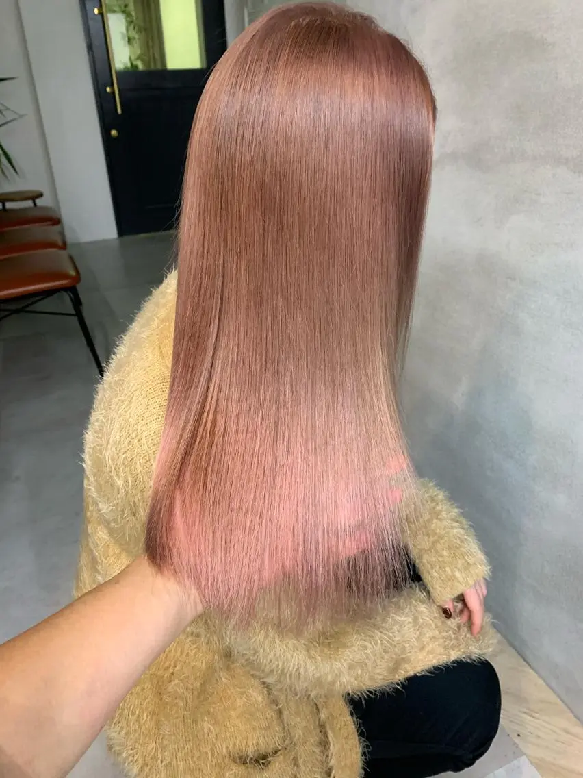 セミロング カラー ベージュカラー ブリーチ ダブルカラー ハイトーンカラー ピンクカラー ヘアカラー トリートメント 🌸MAYU🌸 ハイトーン➕レイヤーのヘアスタイル