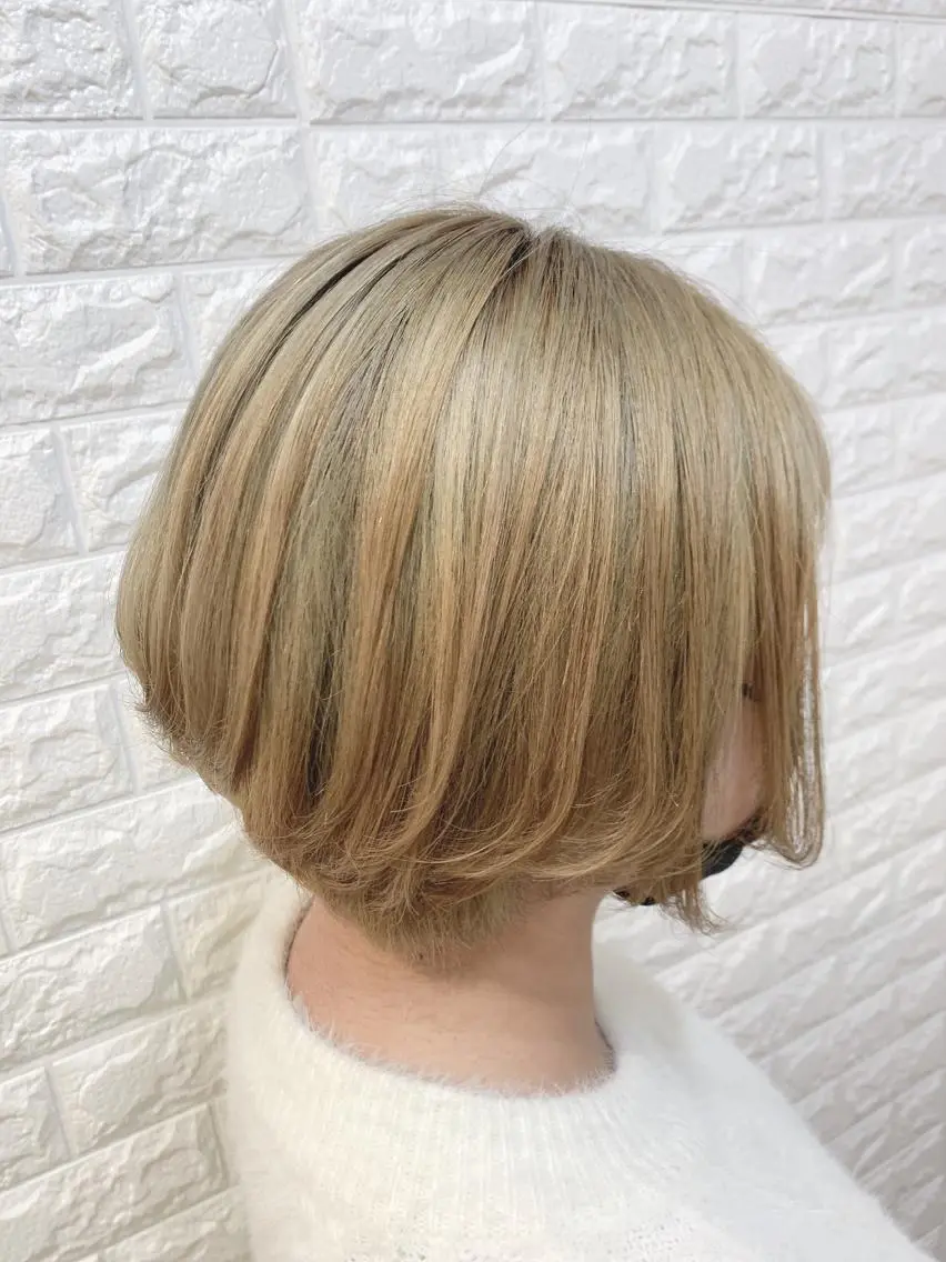 ショート カラー ヘアカラー トリートメント 福森 みずきのヘアスタイル