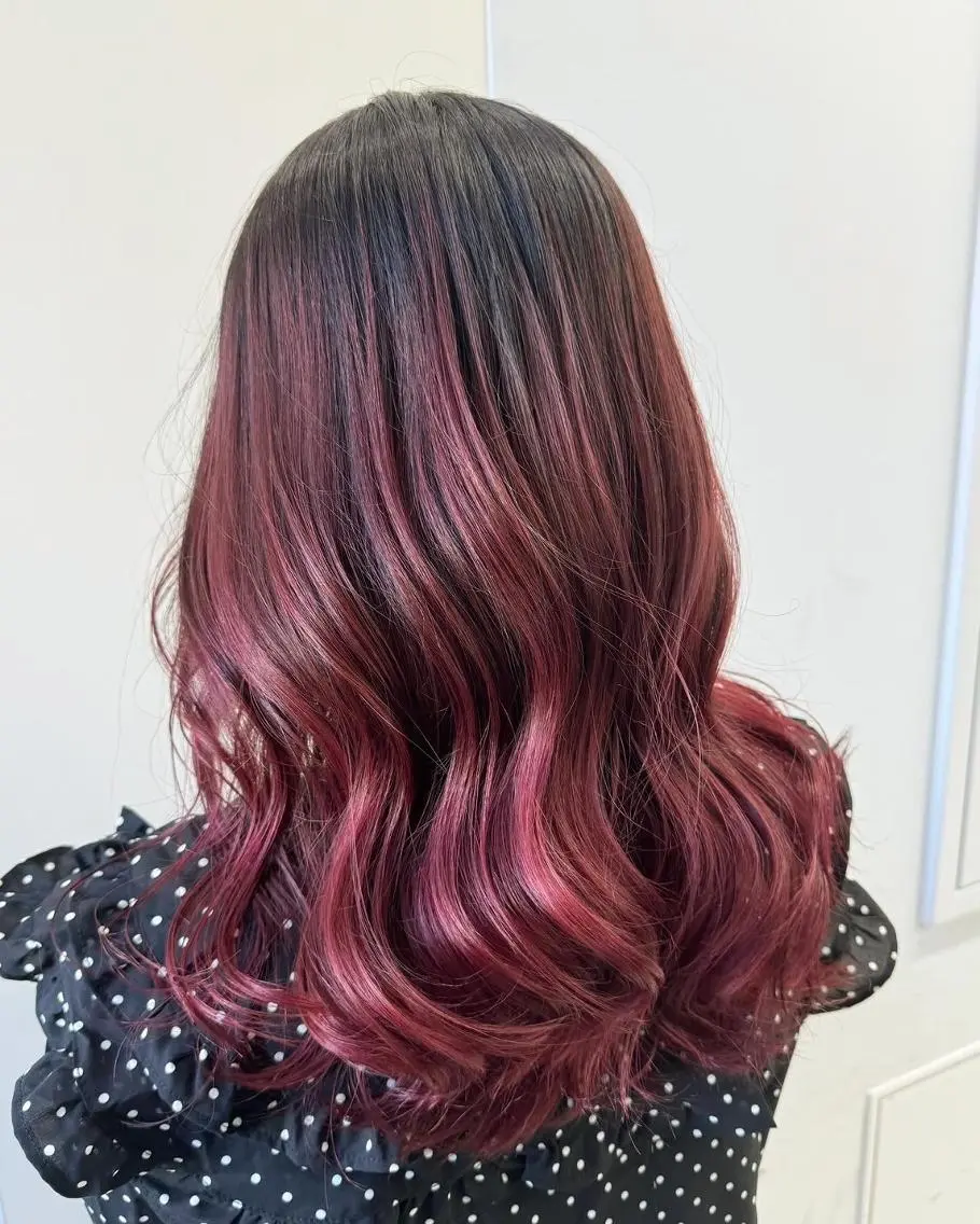 カラー ロング アッシュ アッシュブラック ベージュカラー 黒髪 ブルーカラー ヘアカラー トリートメント 【公式】amble luxe池袋東口🩷のヘアスタイル