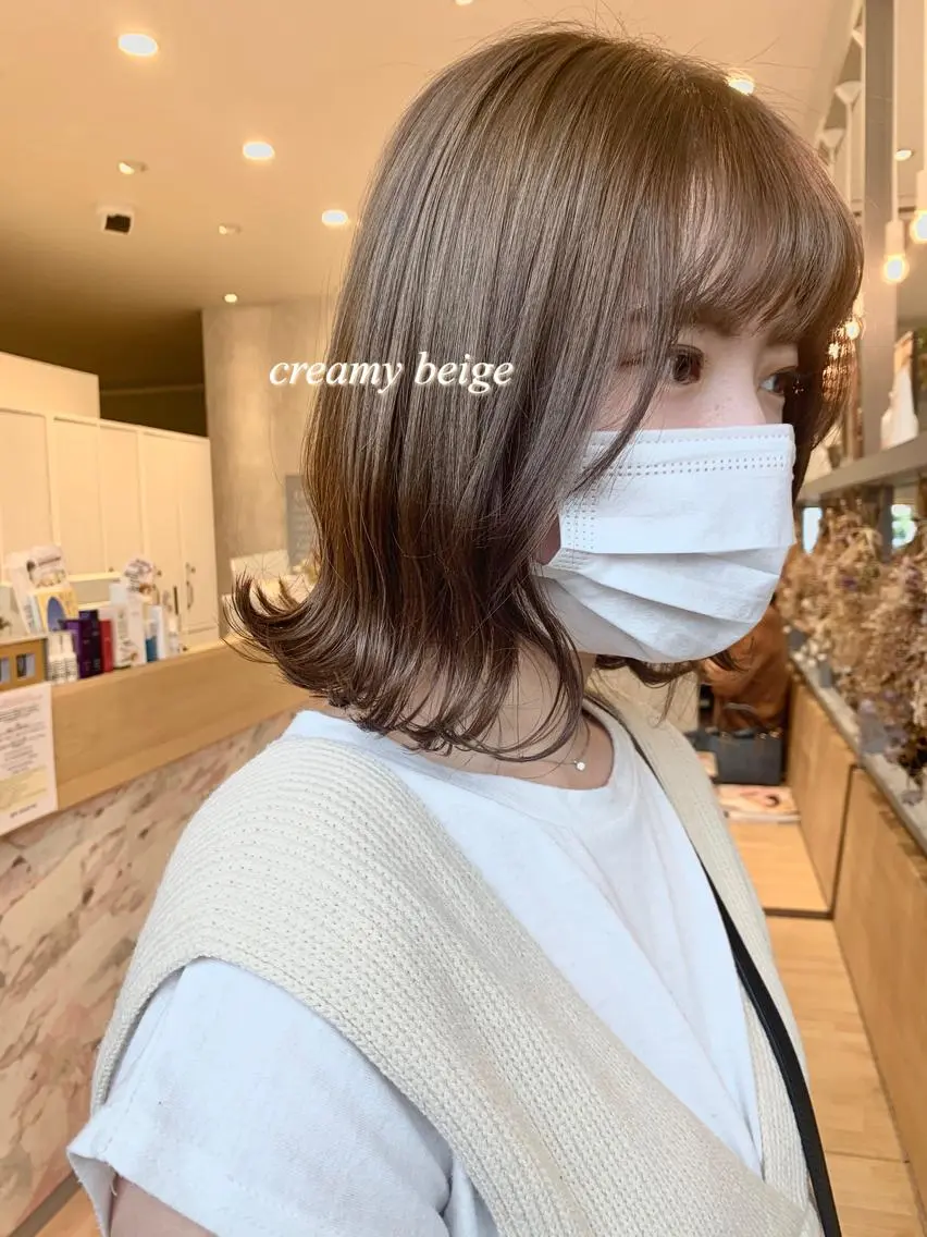 ミディアム カラー ベージュカラー ヘアカラー 吉原 由菜のヘアスタイル