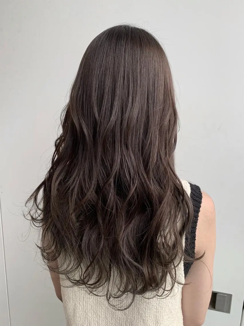 セミロング カラー グレージュ 中塚 義人のヘアスタイル