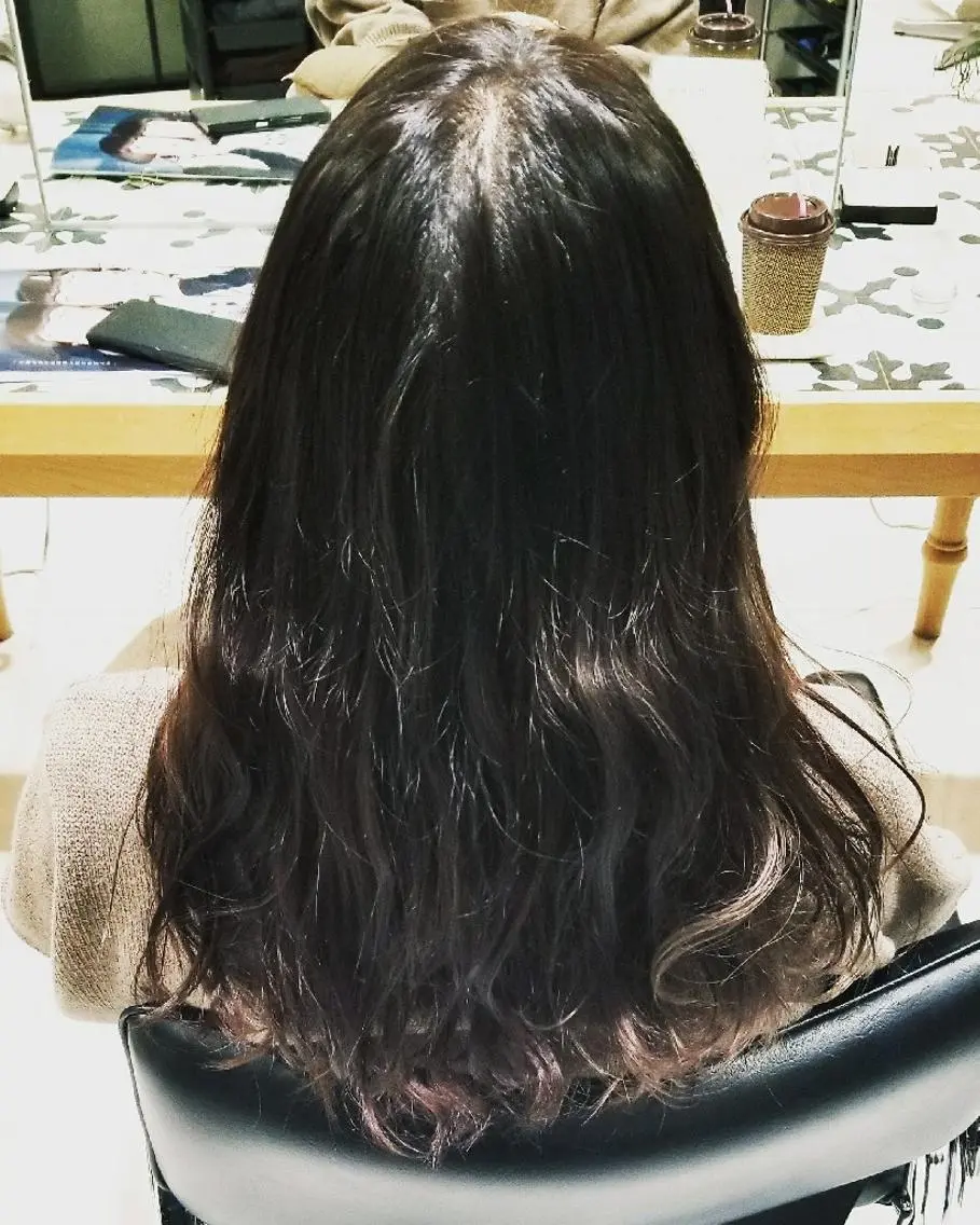 セミロング 🌿赤み消し/ 艶カラー落合 優🌿のヘアスタイル
