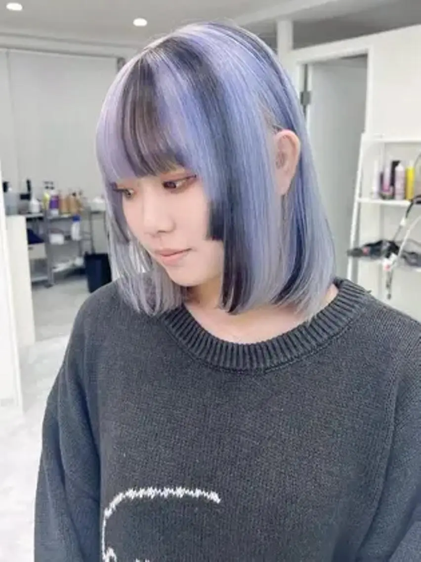 ミディアム カラー アディクシーカラー アッシュ バレイヤージュ ベージュカラー ブルーカラー 女性専用サロン梅田 髪質改善カラーakiのヘアスタイル