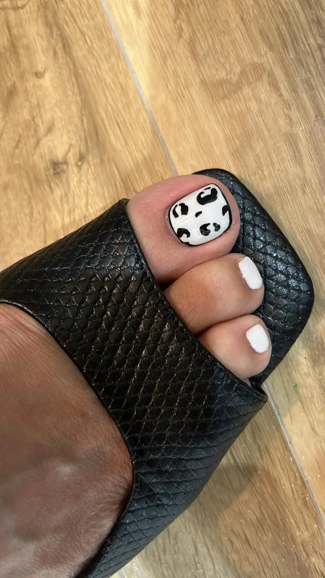 ネイル アニマル柄 鶴橋wooone nail.rieのネイルデザイン