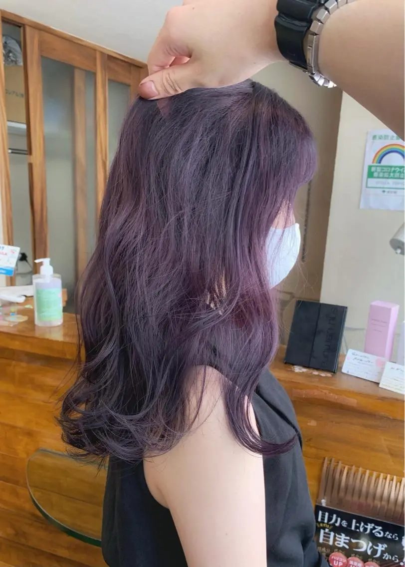 セミロング カラー グレージュ ラベンダーカラー ラベンダーグレージュ ラベンダーグレー ヘアカラー トリートメント 矢野 晃平のヘアスタイル