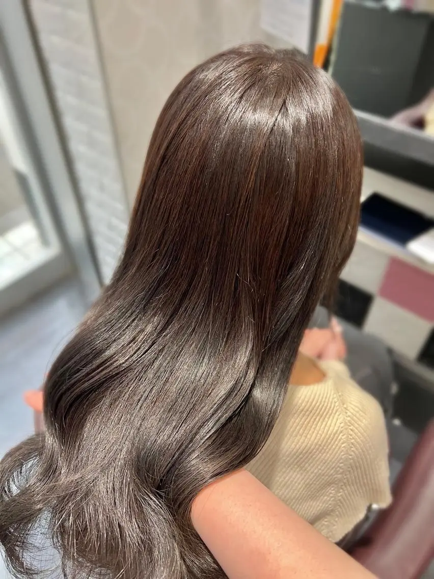 ロング カラー ブラウンカラー ショコラグレージュ ココアグレージュ グレージュ ラベンダーカラー 艶髪 ♡Tomiyaのヘアスタイル