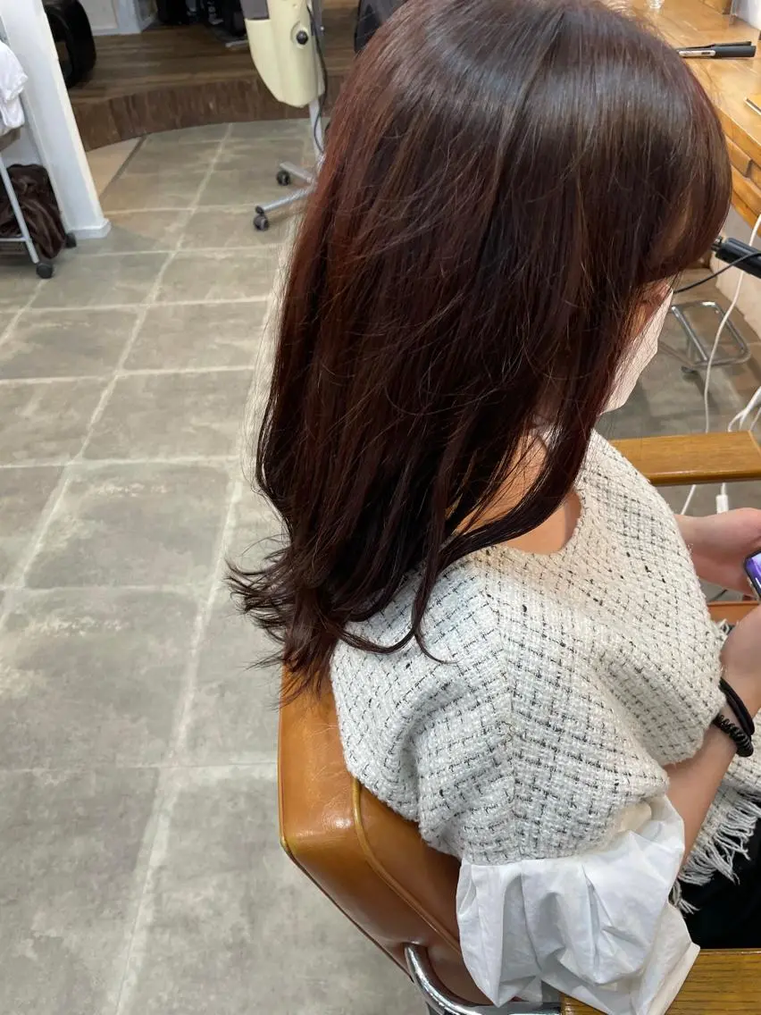 セミロング 松田 恋のヘアスタイル