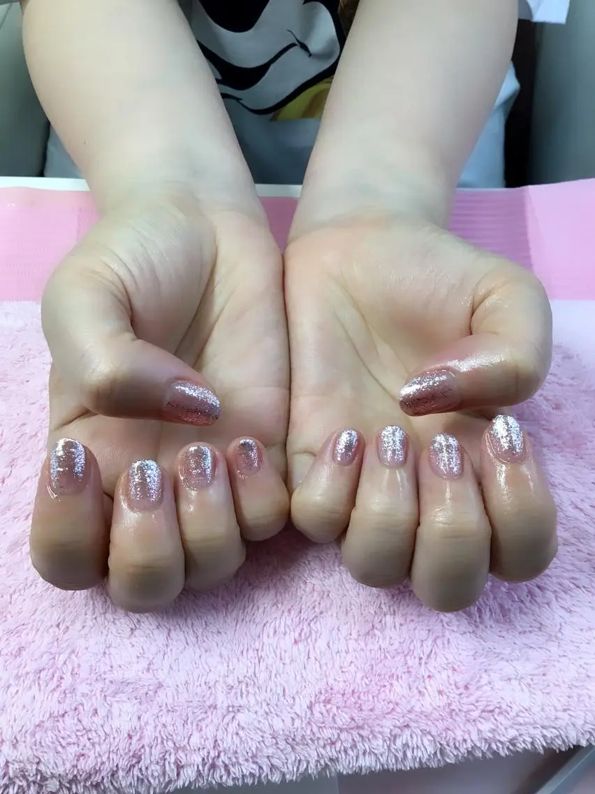 ネイル 和賀井 恵理のネイルデザイン