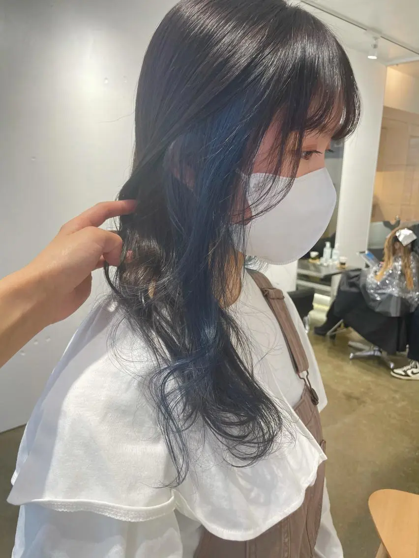 ロング カラー ブリーチ ブルーカラー イヤリングカラー ♡🪞韓国スタイル/ MISATO🪞♡のヘアスタイル
