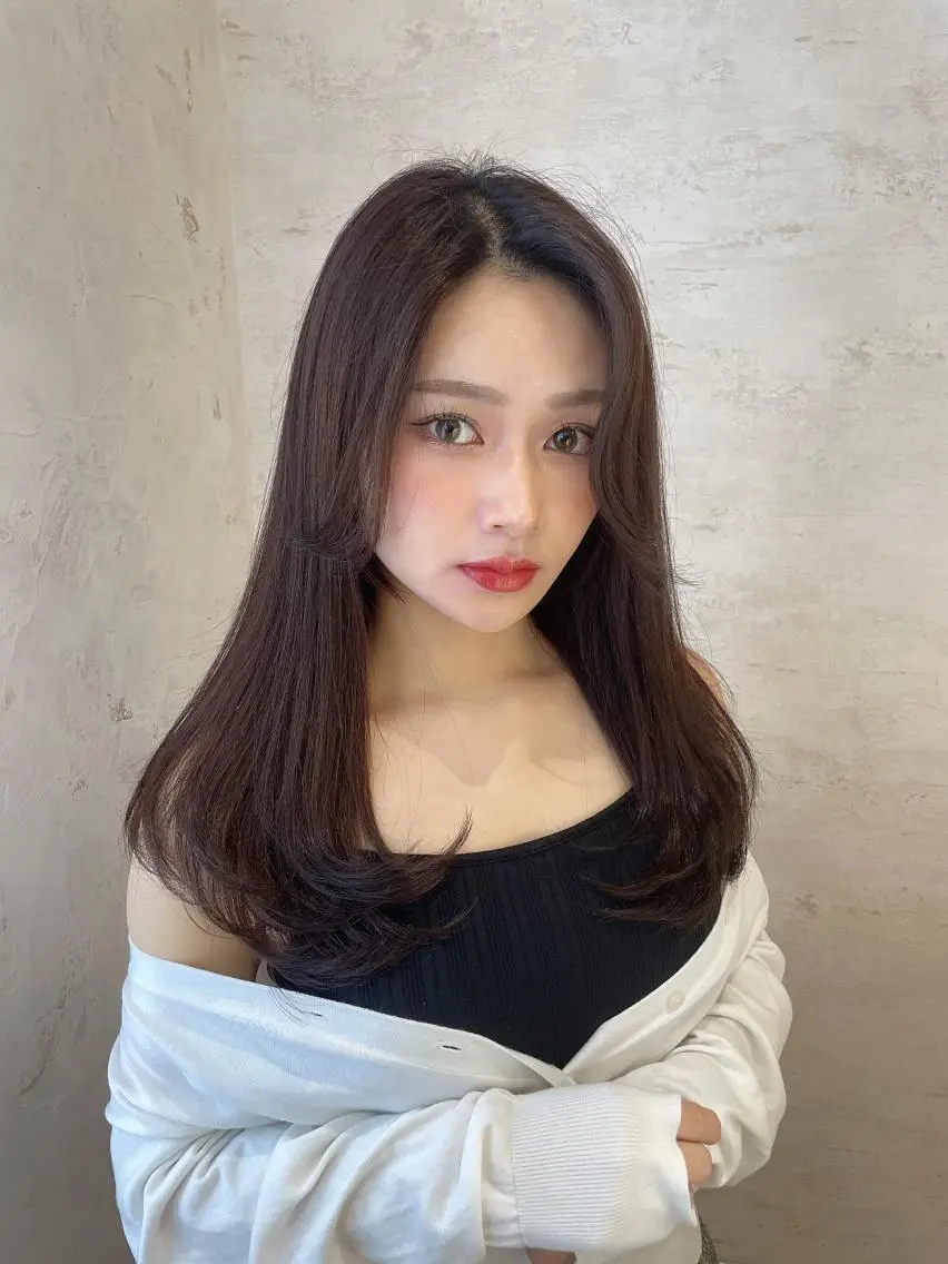 ロング カラー ベージュカラー 黒髪 ブリーチ ブルーカラー ブルーブラック 木屋元一/透明感 /前髪/レイヤーのヘアスタイル