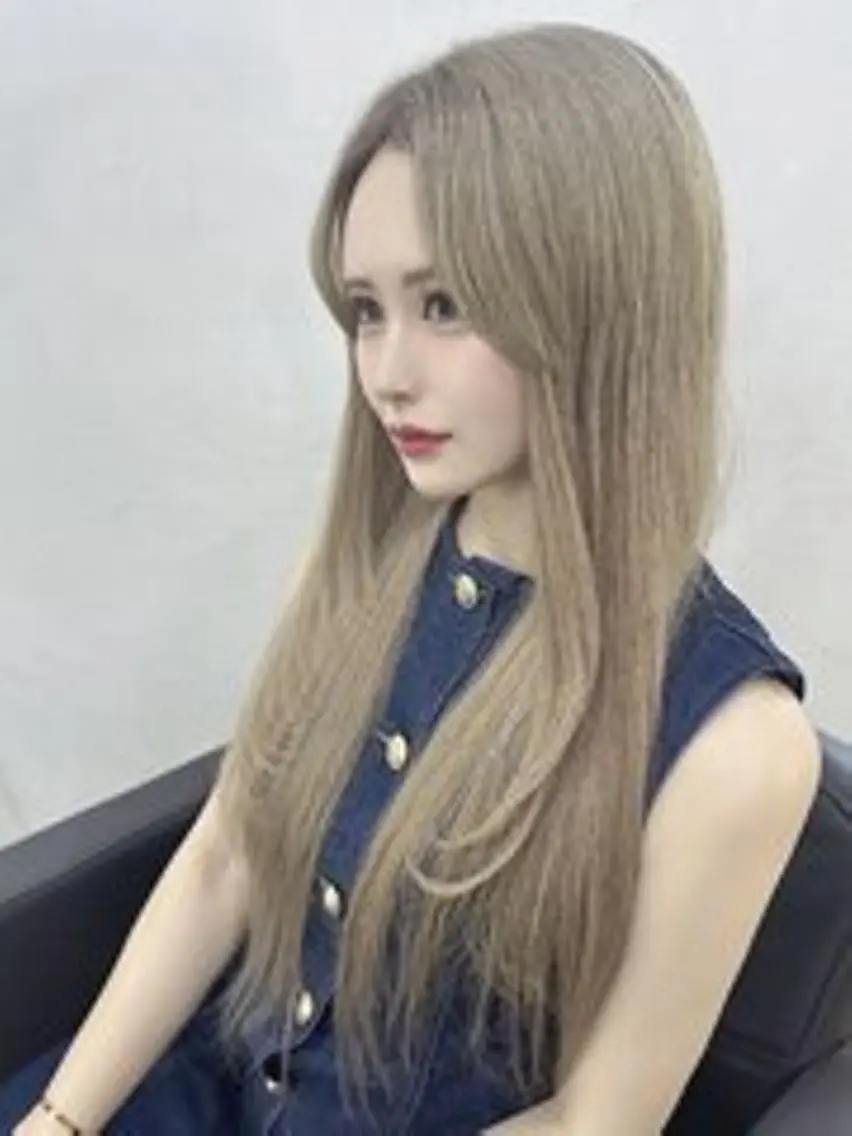 ロング カラー ヘアアレンジ シールエクステ 黒髪 ブリーチ デザインカラー ダブルカラー MISAKIエクステ ブリーチ\5900のヘアスタイル