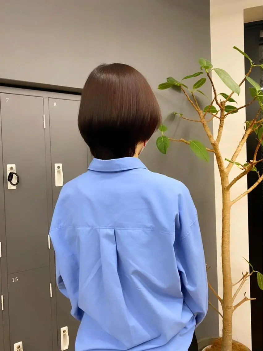 ショート カラー 重里 瑠花のヘアスタイル