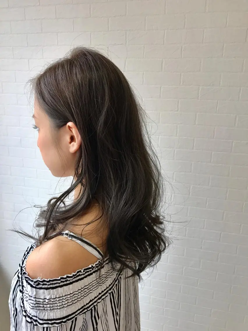 カラー グレージュ 💜ツヤヘアケア🩷 サトウシュンスケのヘアスタイル