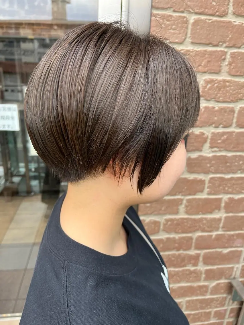 ショート カラー パーマ ヘアアレンジ メンズ キッズ ネイル マツエク・マツパ アイブロウ メンズブリーチ メンズハイライト メンズインナーカラー メンズ韓国風 ブリーチ 久木原 ゆりのヘアスタイル