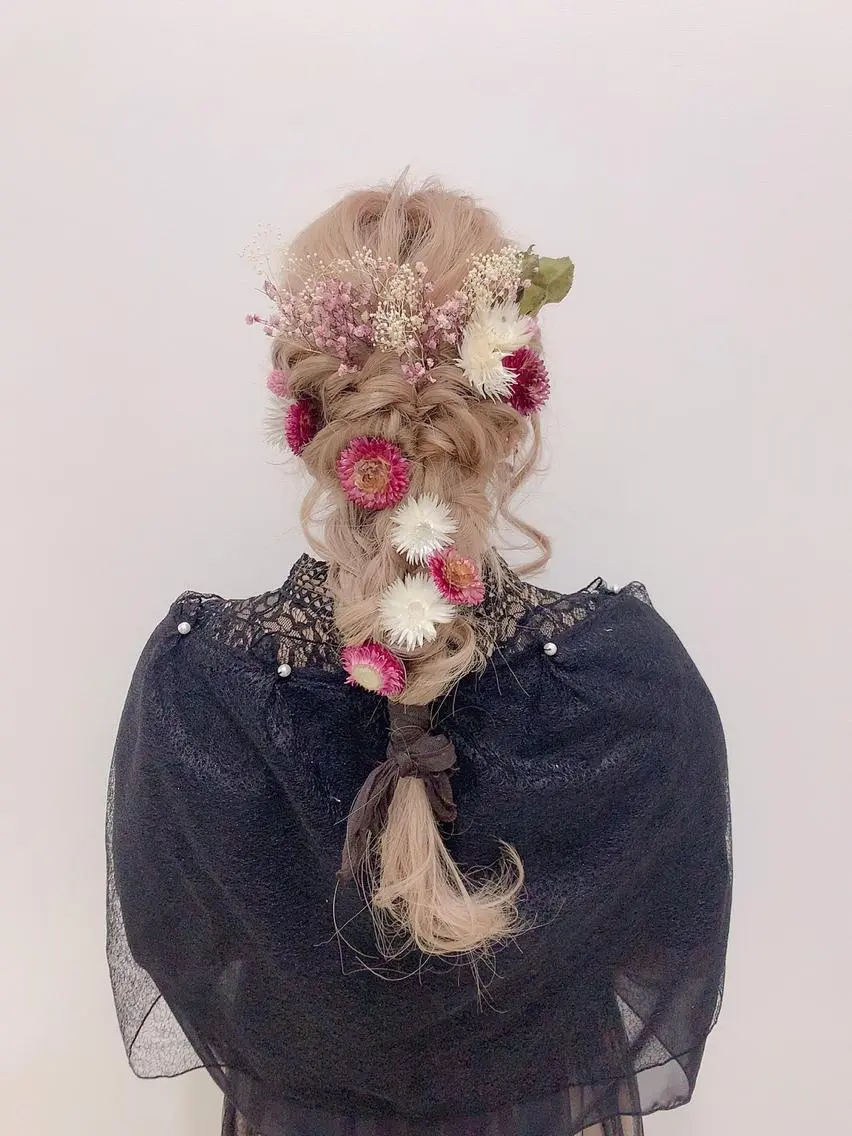 ロング ヘアアレンジ 透明感ハイトーン🦄 キラ🌈のヘアスタイル