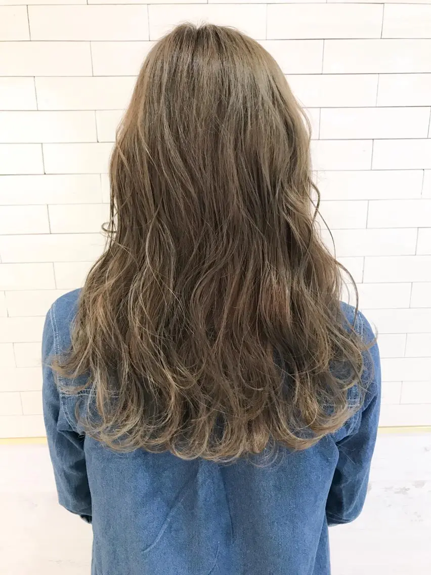 セミロング カラー グレージュ 🧡ショートの達人 🧡SHOのヘアスタイル