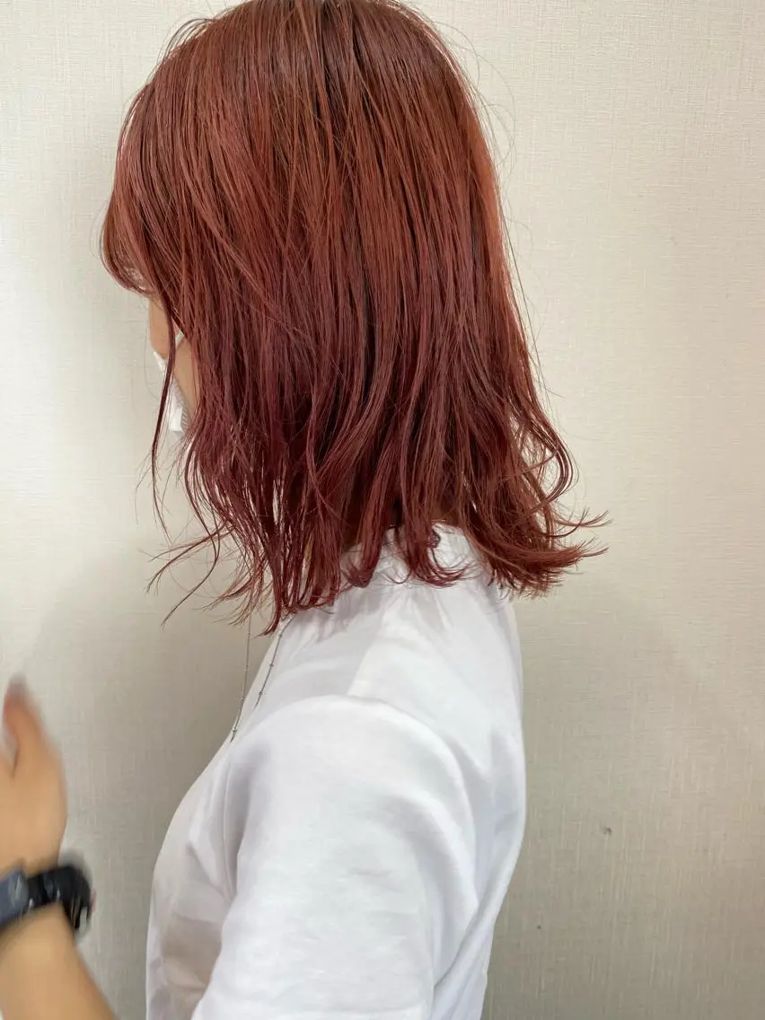 ミディアム カラー ブリーチ オレンジ ピンクカラー sol Amiのヘアスタイル