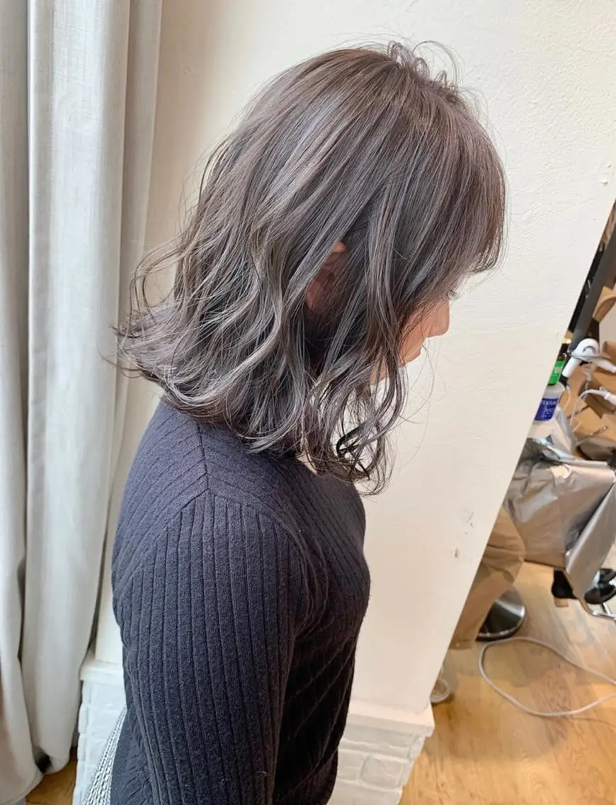 カラー ブリーチ ハイライトカラー シルバー 【副店長】DAYS 2nd 久木山湧也のヘアスタイル