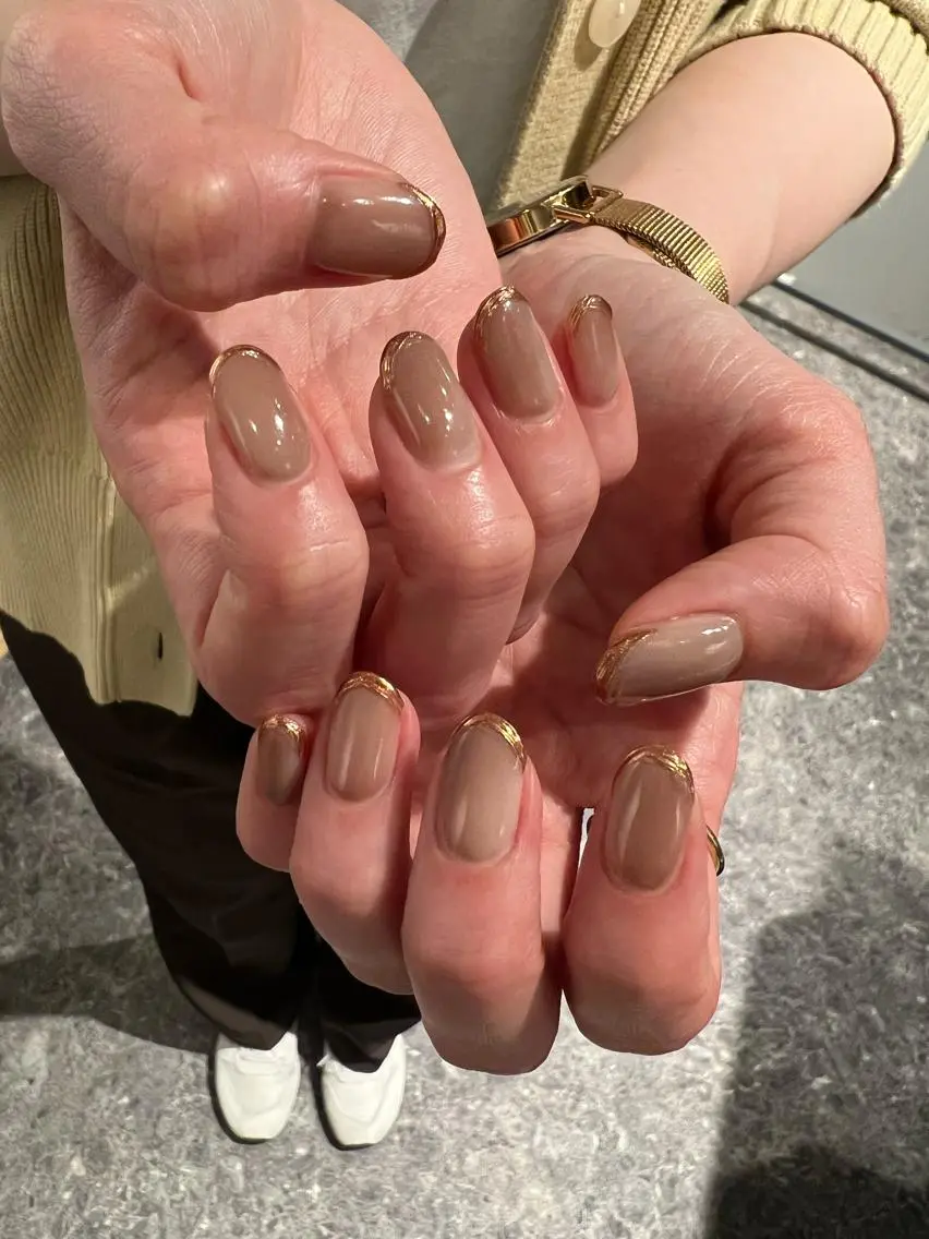 ネイル ミラーネイル シンプルネイル ヘアメイクネイリスト hidemi中目黒のヘアスタイル