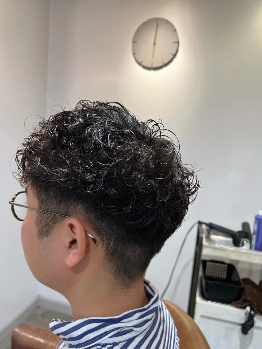 パーマ メンズ カット パーマ トリートメント ひがし はるなのヘアスタイル