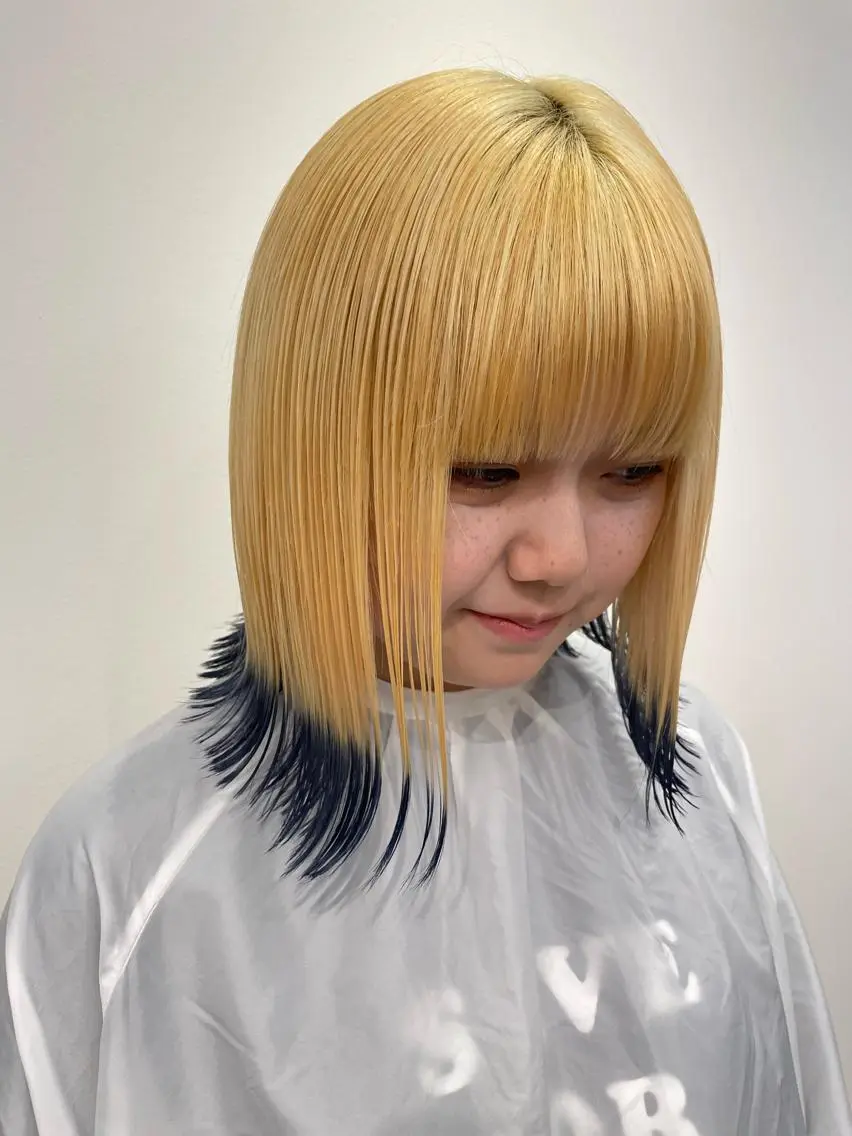 ショート カラー ハイトーンカラー ブリーチ👩‍🦳/ ‪✂︎MANAMIのヘアスタイル
