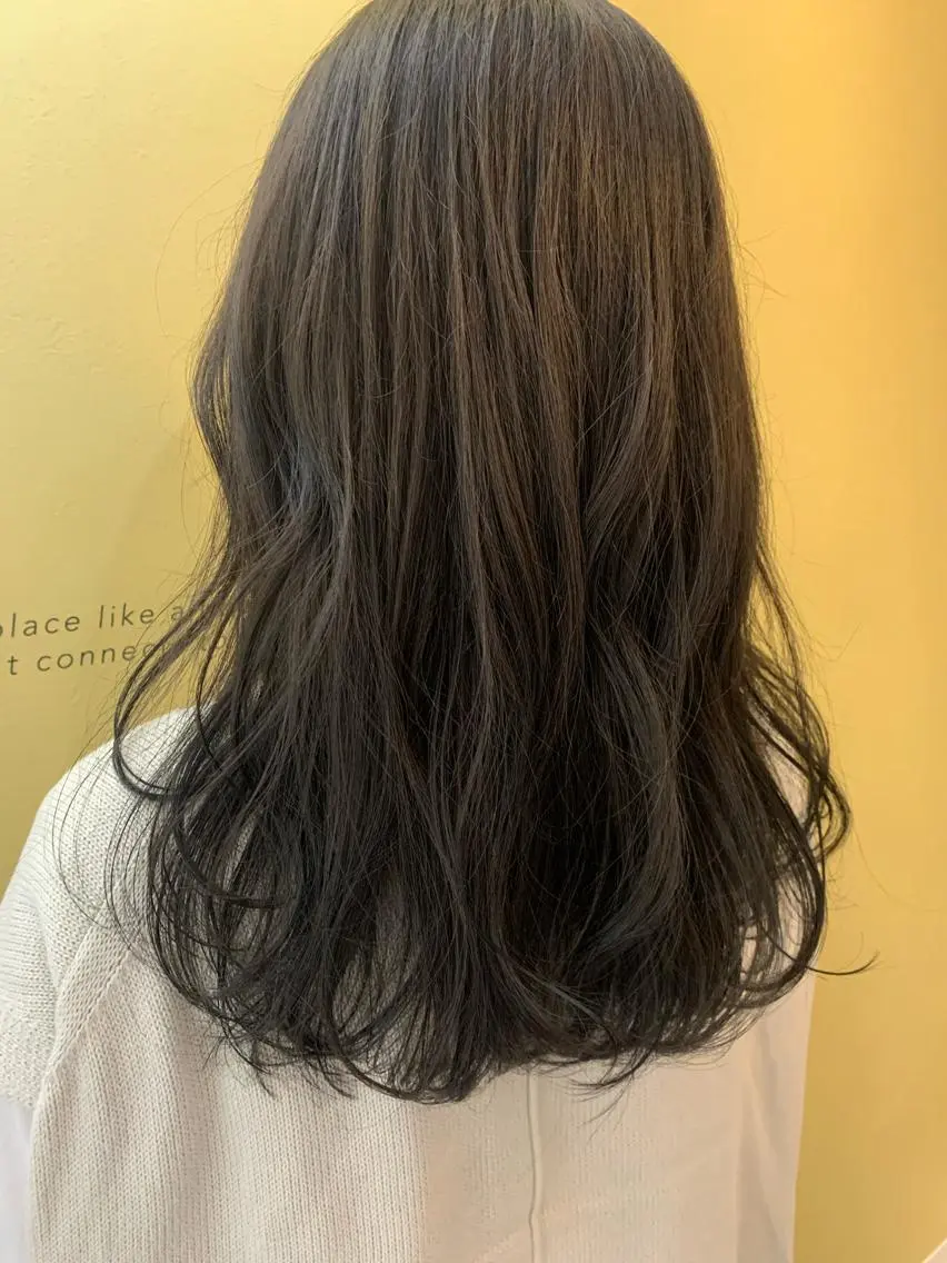 ロング カラー ブリーチ 透明感カラー グレージュ ブリーチなしカラー hubhair レイヤー/透明感のヘアスタイル