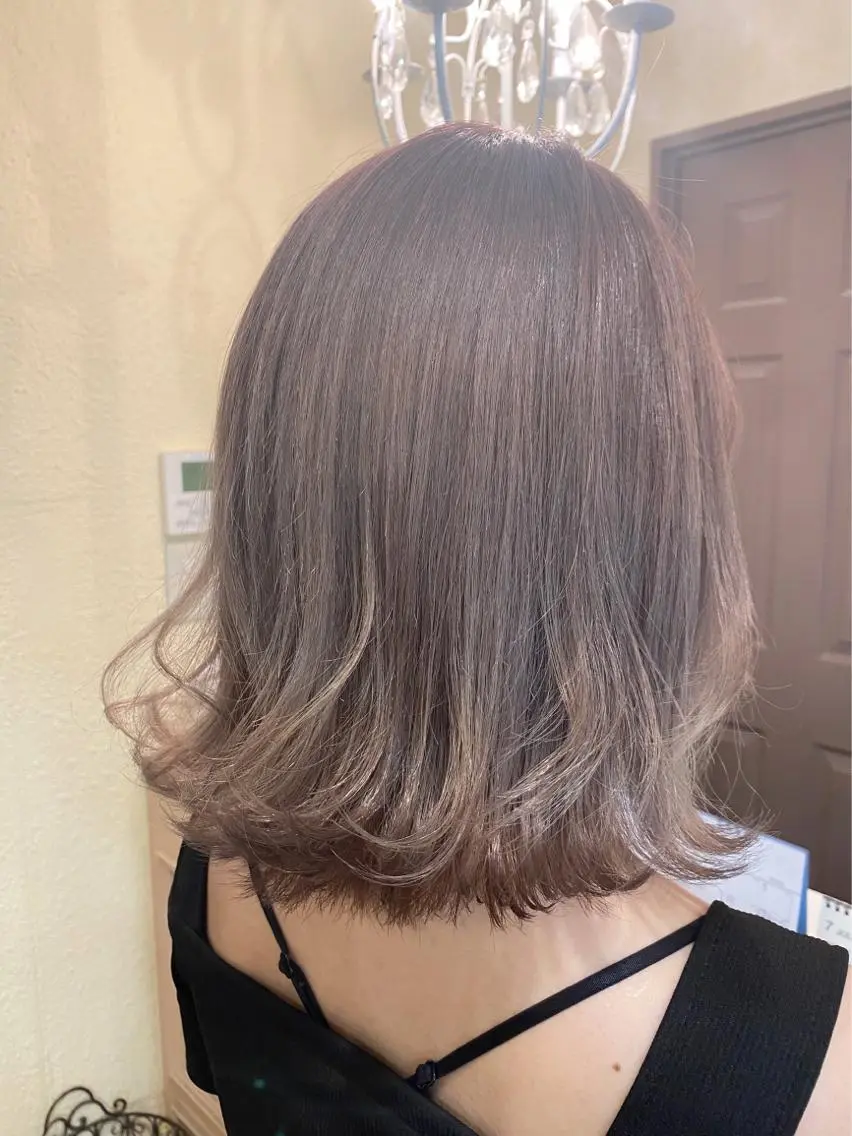 ミディアム カット ヘアカラー 田井中 悠紀のヘアスタイル