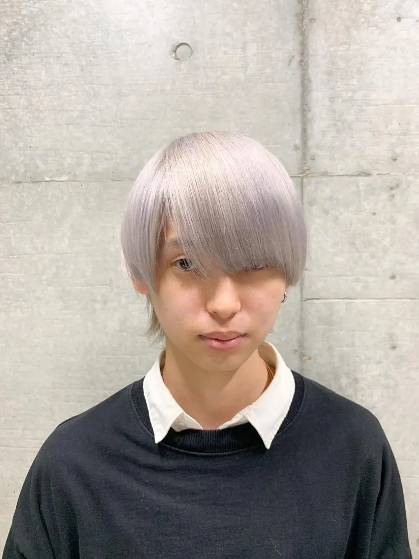 セミロング カラー メンズ メンズブリーチ ブリーチ ブロンド ケアブリーチ ホワイトブロンド ヘアカラー トリートメント THE./ブリーチ 透感カラー/髪質改善のヘアスタイル