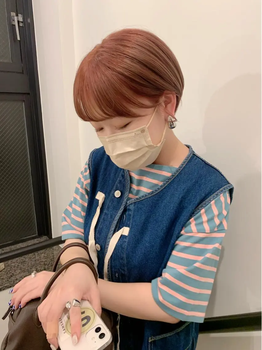 ミディアム ボブ 髪質改善 韓国風ヘア シースルーバング 小顔カット カット ヘアカラー トリートメント 🌹ハッシュカット、 レイヤー韓国ヘア🌹のヘアスタイル
