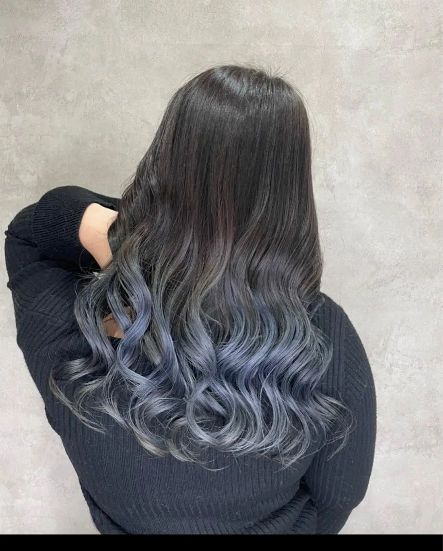 セミロング カラー ヘアアレンジ 🍑🧋ハイトーン 暖色カラーlucaのヘアスタイル