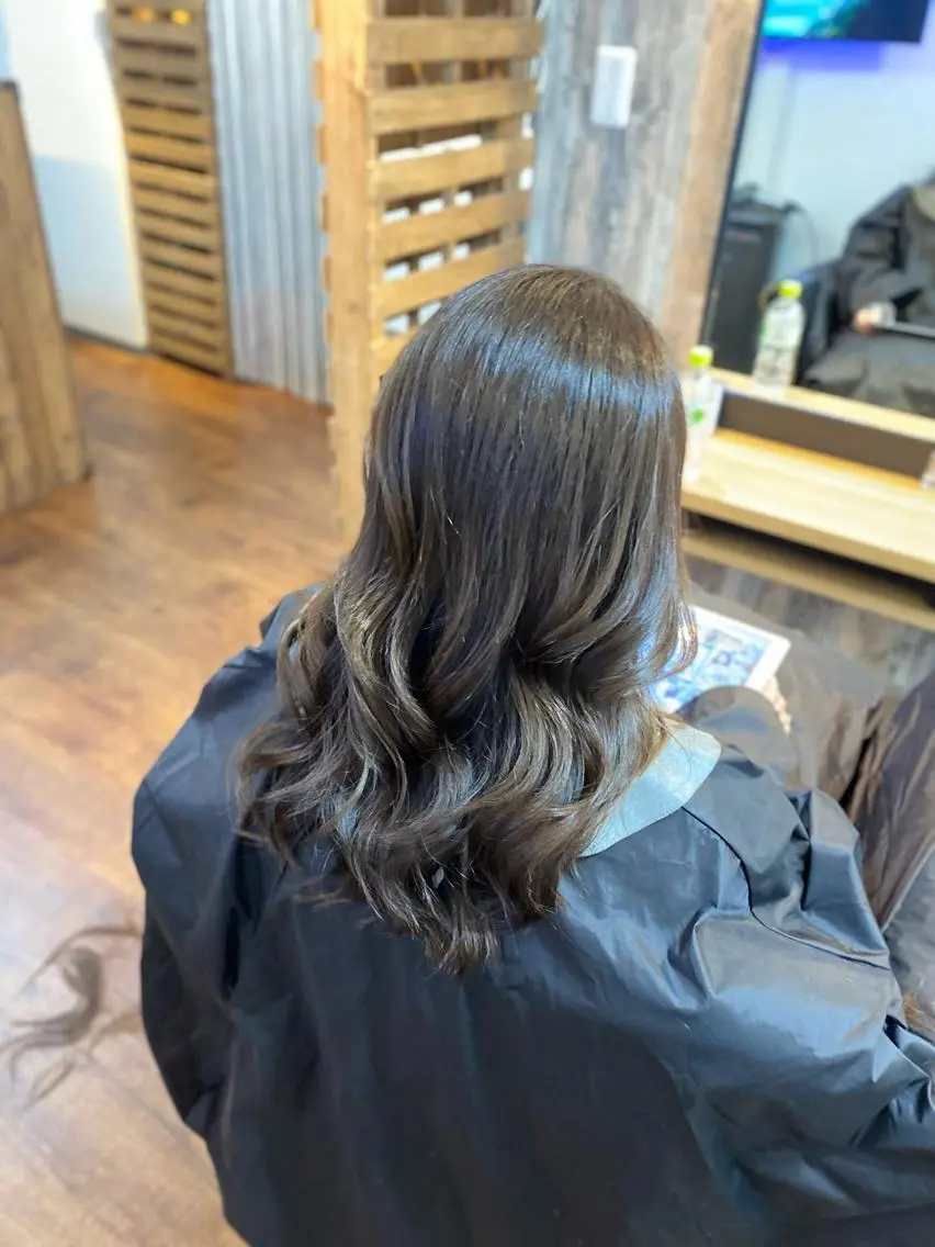 セミロング カラー レイヤーカット Luzir⭐︎ GEN⭐︎のヘアスタイル