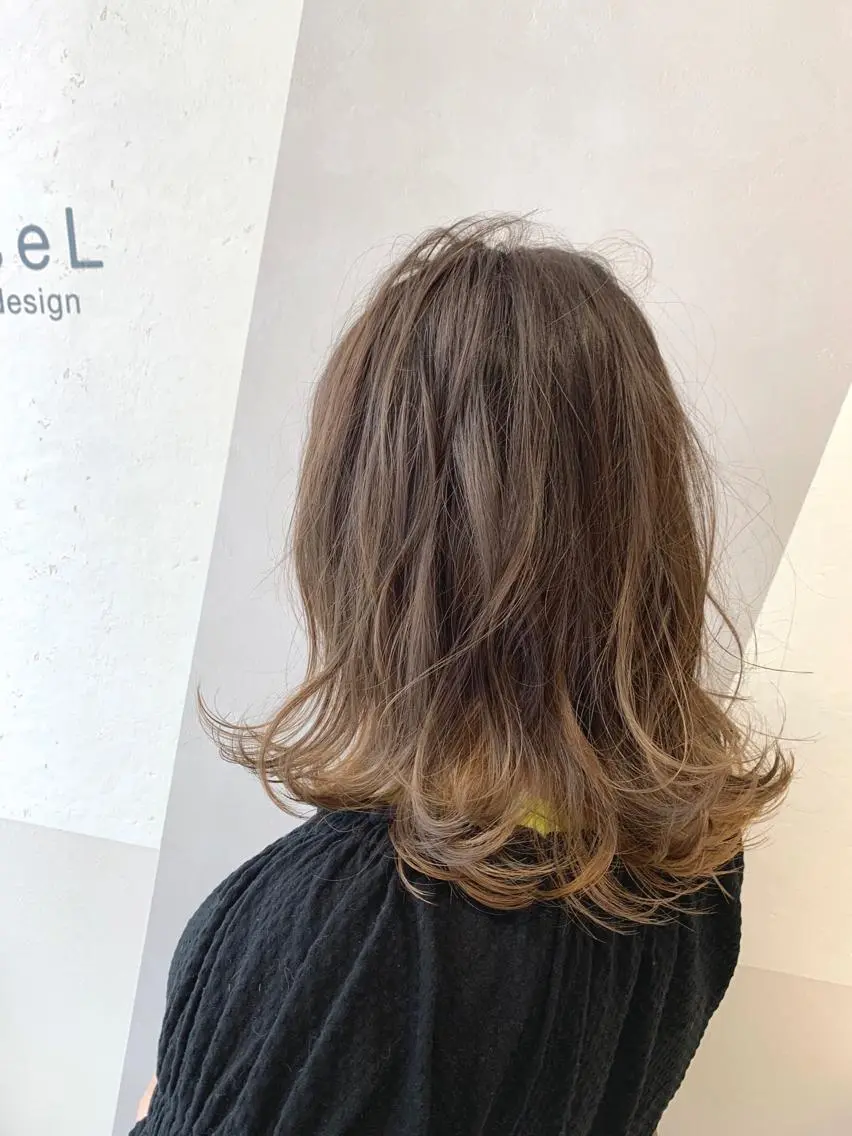 セミロング カラー ベージュカラー GiseL ジゼル六本松のヘアスタイル