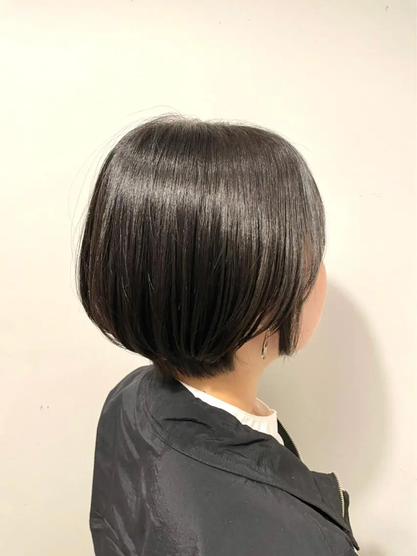 ショート 岩谷 愛依のヘアスタイル