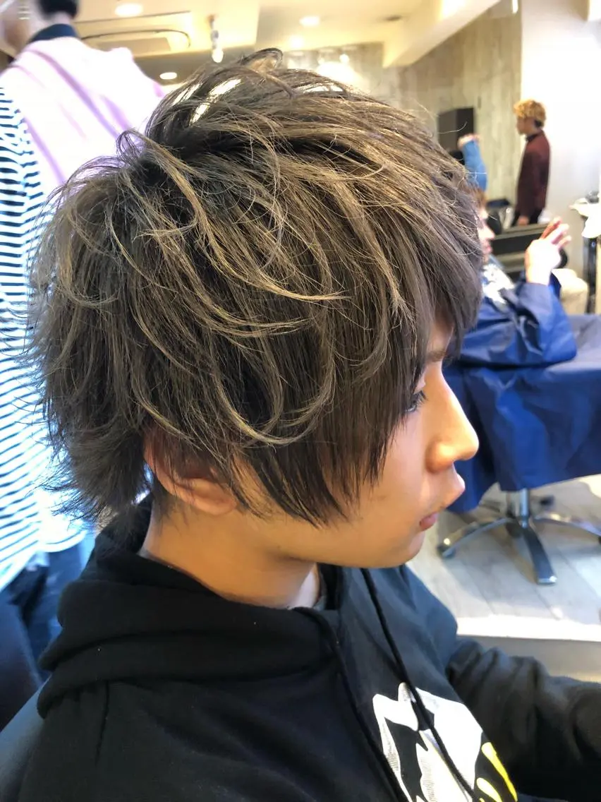 ミディアム メンズ 假屋 航のヘアスタイル