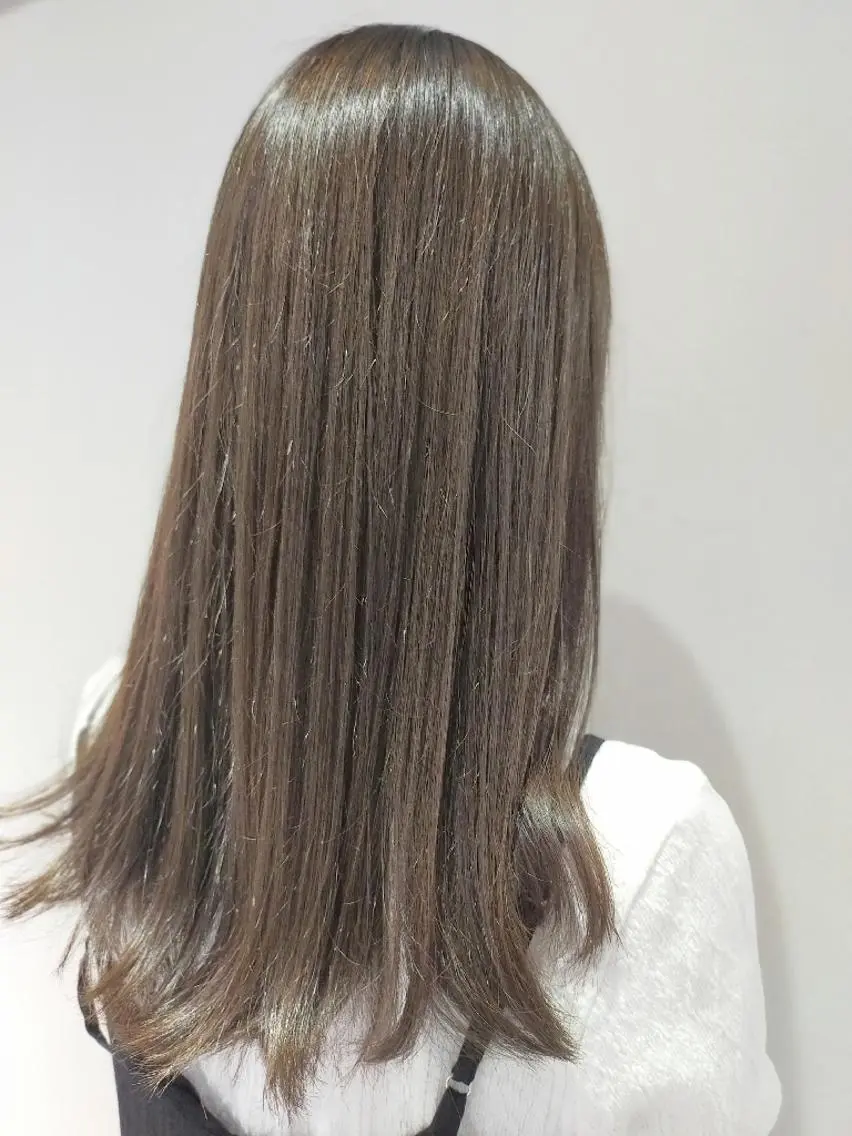 ロング カラー アッシュ イルミナカラー ロング カット ヘアカラー トリートメント Culumi クルミ 松井照雄/梅田茶屋町のヘアスタイル