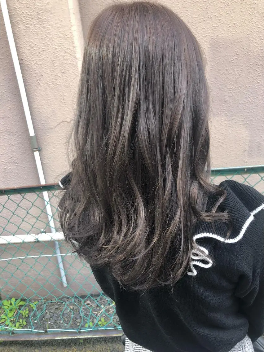 カラー 最高級エクステ /羽エクステ白石宇由のヘアスタイル